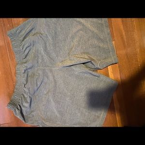 Kirkland active shorts XL Grey